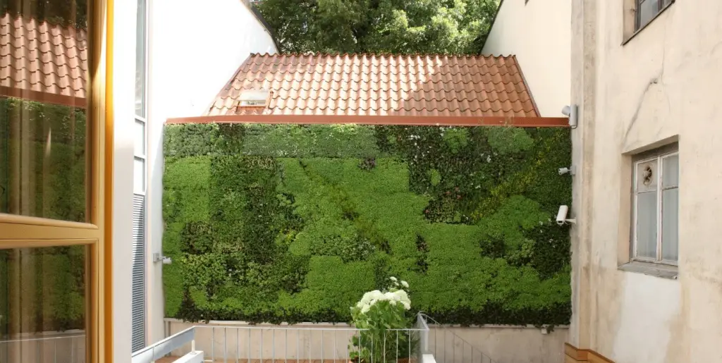 moss privacy wall