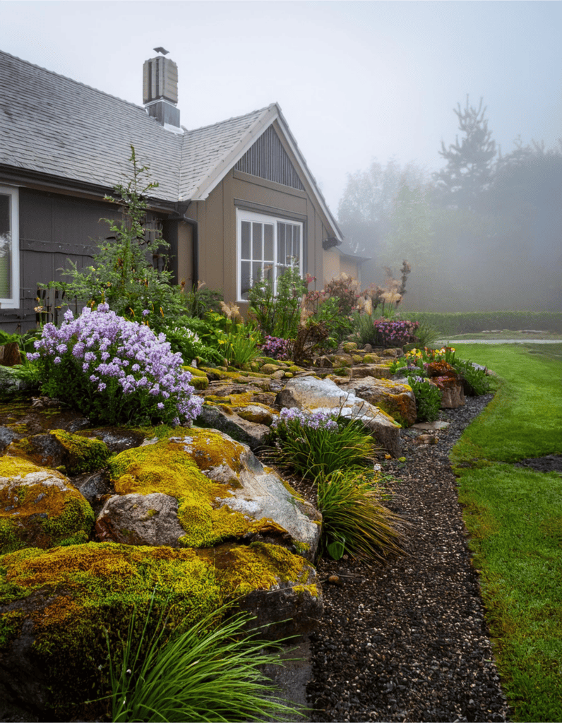 17 Creative Front Yard Landscaping Ideas with Rocks | Bigger Garden